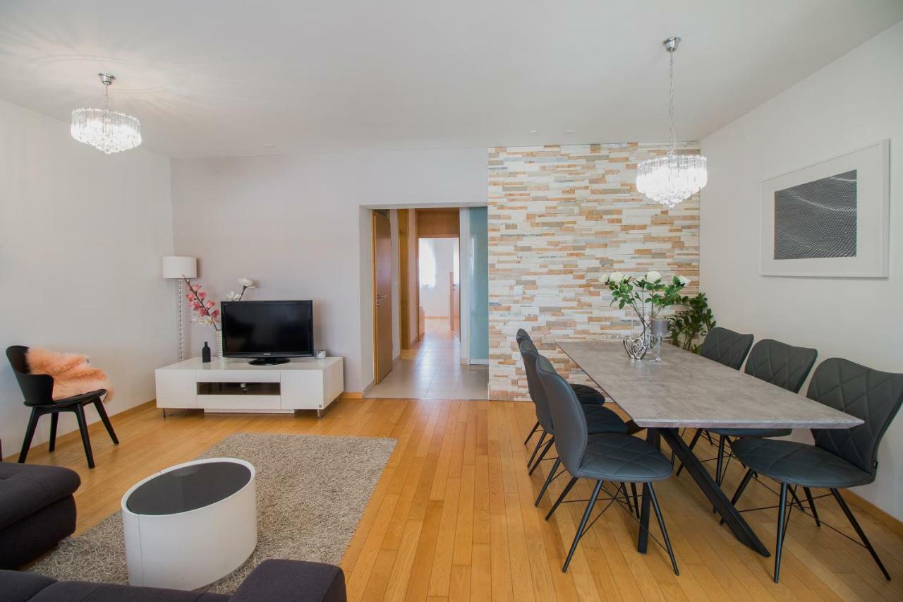 Apartment Montesa Zadar With Free Parking And Balcony Exterior foto